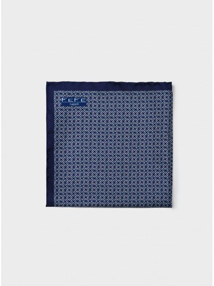 BLUE OVAL CHAIN DANDY...